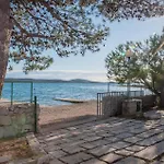 Amazing In Pirovac