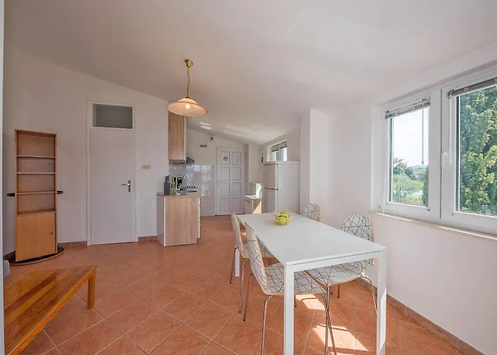 Amazing In * Pirovac